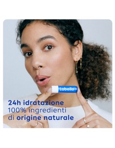 LABELLO CLASSIC CARE STICK 24H IDRATAZIONE FONDENTE SULLE LABBRA 5,5 ML 2